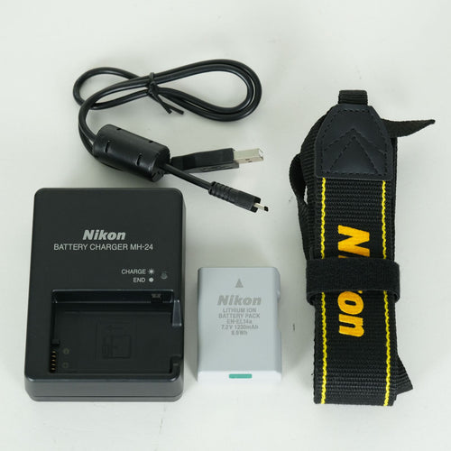 Nikon Digital Slr 2,404 D3300 F