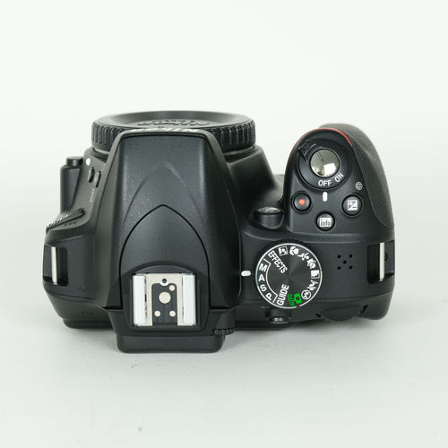 Nikon Digital Slr 2,404 D3300 F