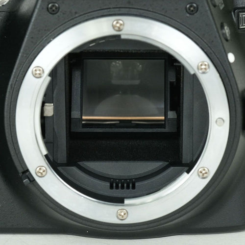 Nikon Digital Slr 2,404 D3300 F