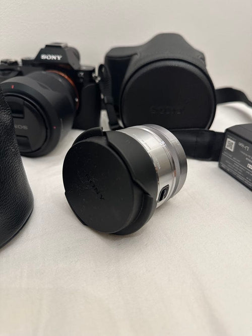 Sony Mirrorless Interchangeable Lens Cameras 7 Ilce-7