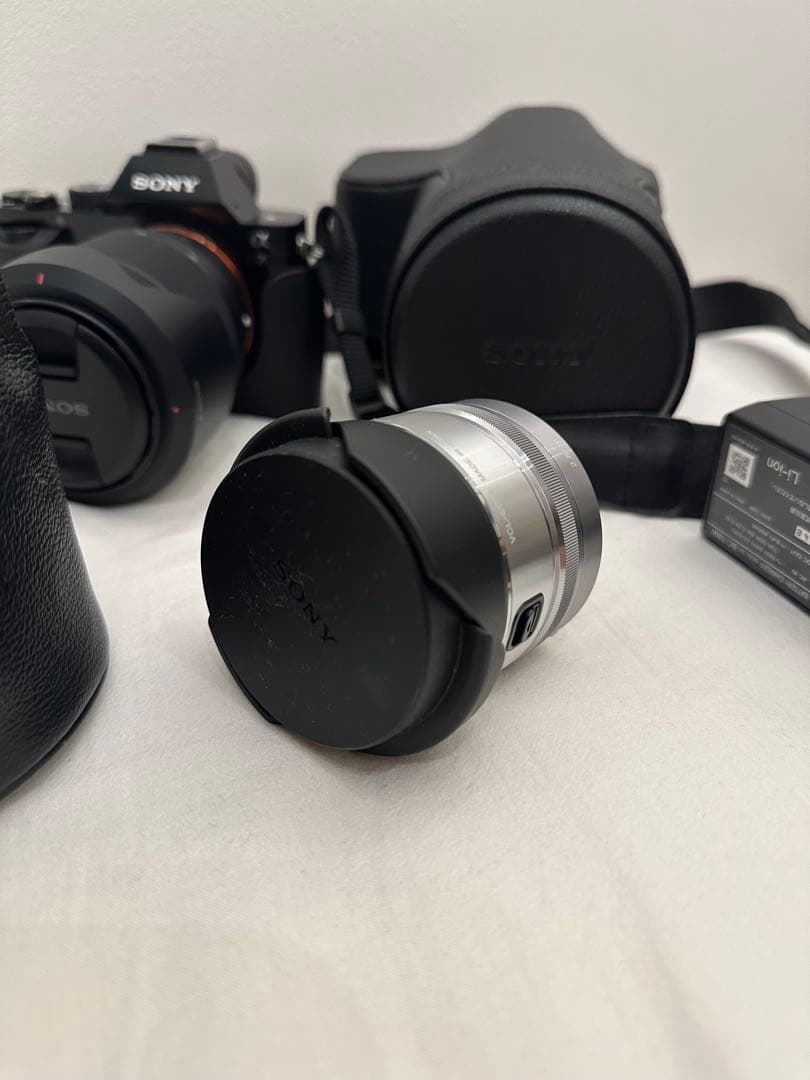 Sony Mirrorless Interchangeable Lens Cameras 7 Ilce-7