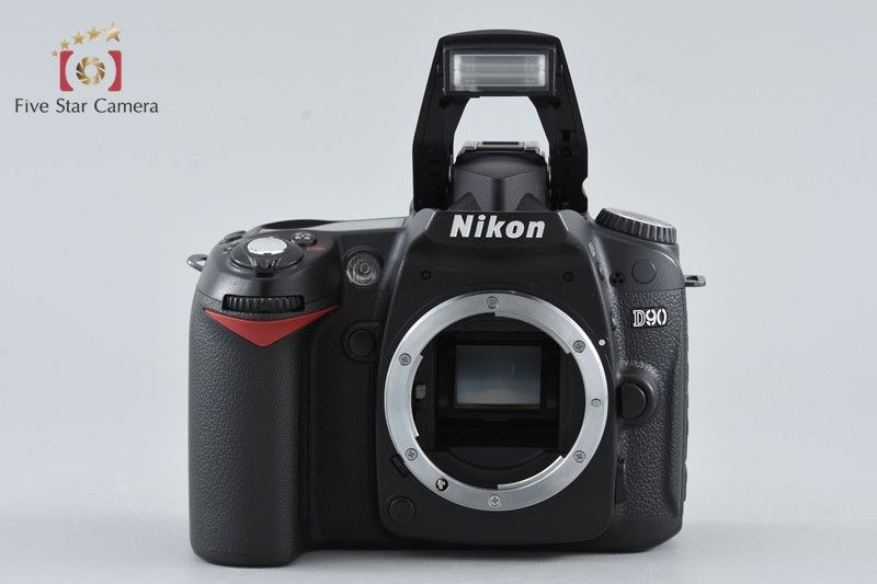 Nikon Digital Slr D90 Af-S Dx Nikkor 18-105Mm G Vr