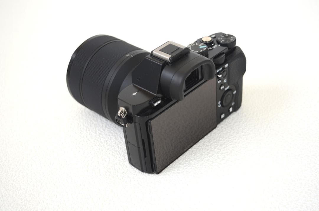 Sony Mirrorless Interchangeable Lens Cameras 7 28-70Mm F3.5-5.6 2,633