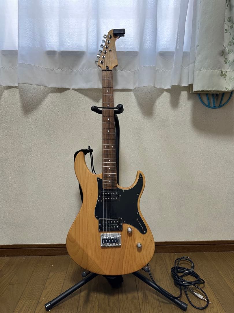 Yamaha Electric Guitar Pacifica Pac120H