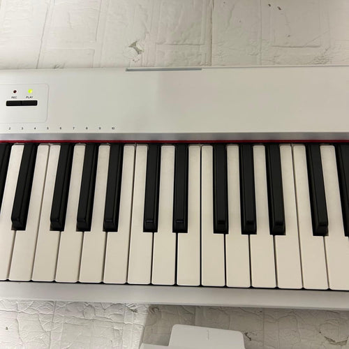 Yamaha Keyboards Digital Pianos Np-32
