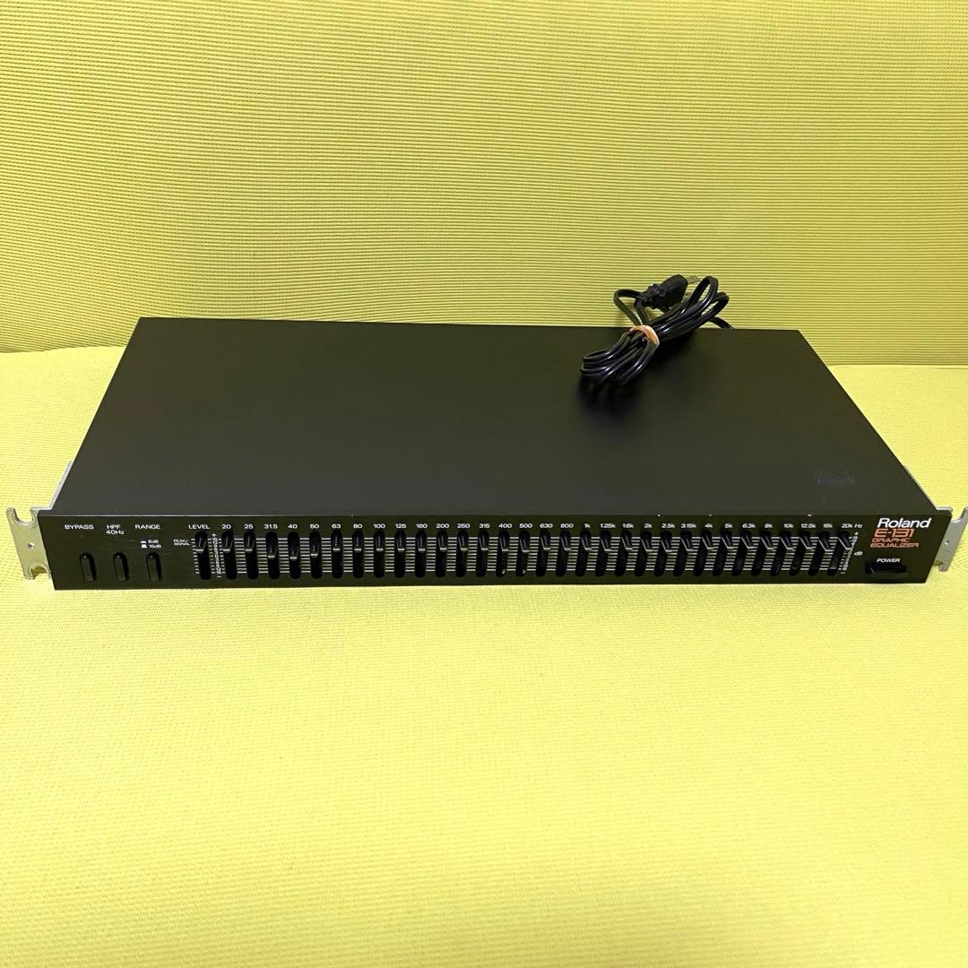 Roland Equalizers E-131 Graphic Equalizer