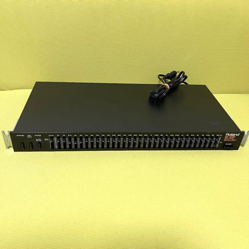 Roland Equalizers E-131 Graphic Equalizer