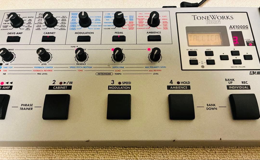 Guitar Effects Units Korg Toneworks Ax1000G