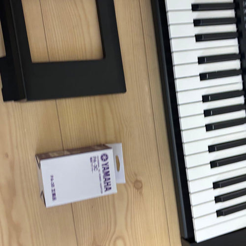 Yamaha Keyboard Electronic Piano Psr-E273
