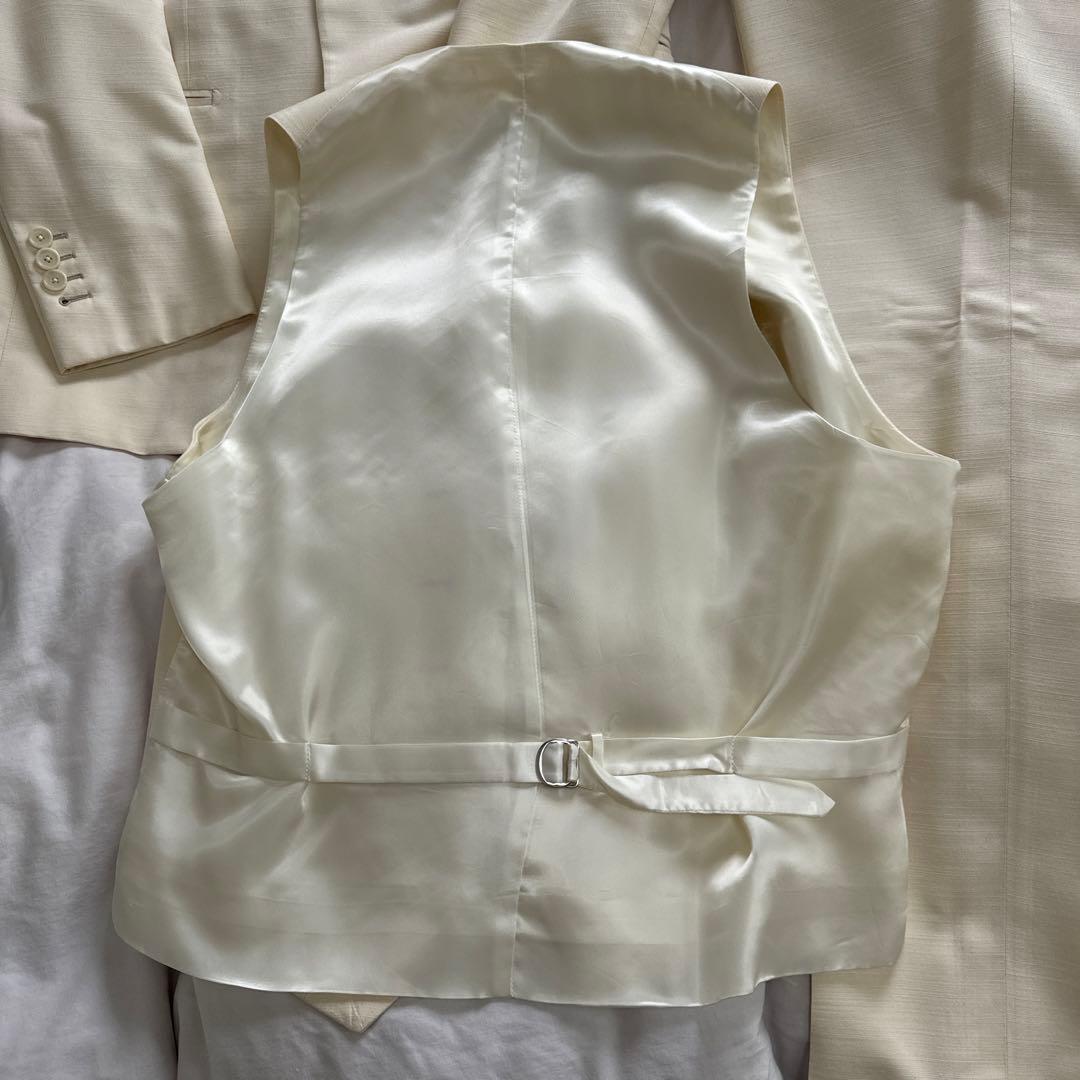 Tomorrowland Tuxedos 46
