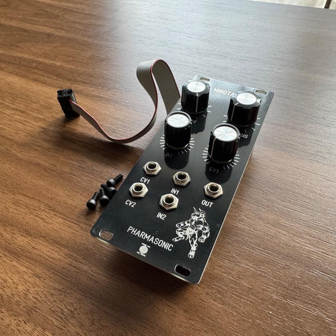 Modular Synthesizer Pharmasonic Minotaur Moog