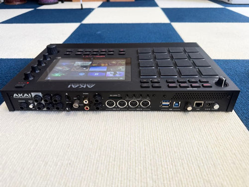 Akai Professional Samplers Mpc Live2