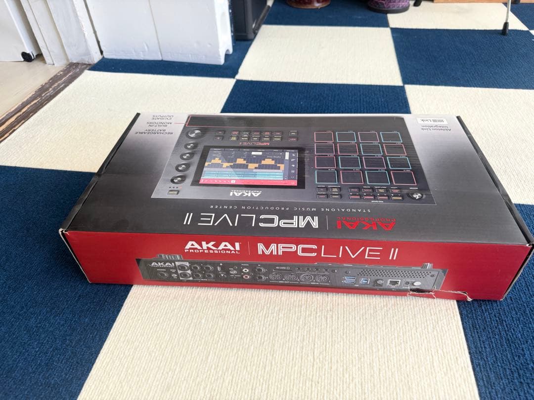 Akai Professional Samplers Mpc Live2