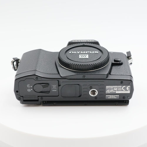 Olympus Mirrorless Interchangeable Lips 18007 Om-D E-M5