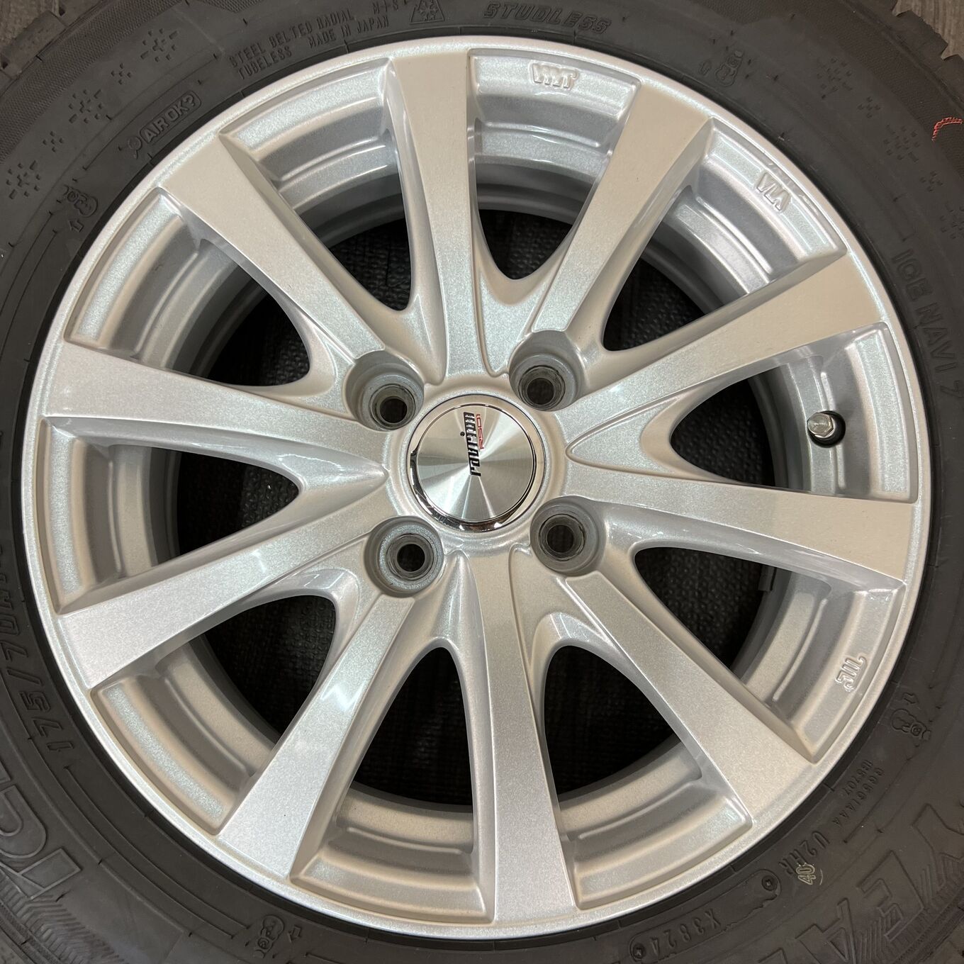 Weds 14 Inches Goodyear 175/70R14 #66S40426