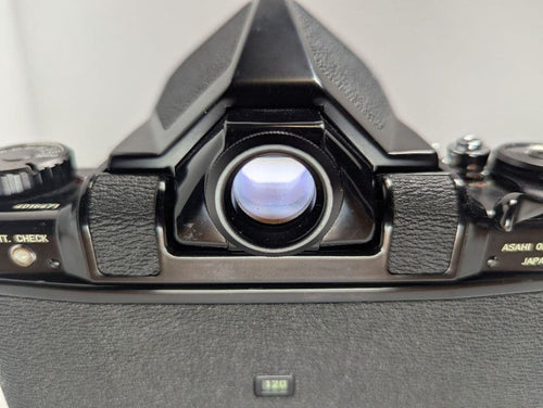 Large -Size Medium Format Camera (Film) Asahi Pentax 67