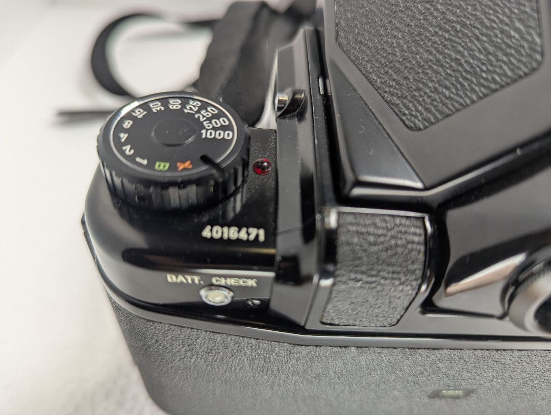 Large -Size Medium Format Camera (Film) Asahi Pentax 67