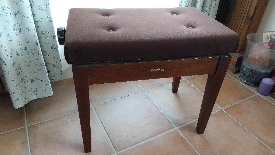 Yamaha Upright Pianos 8