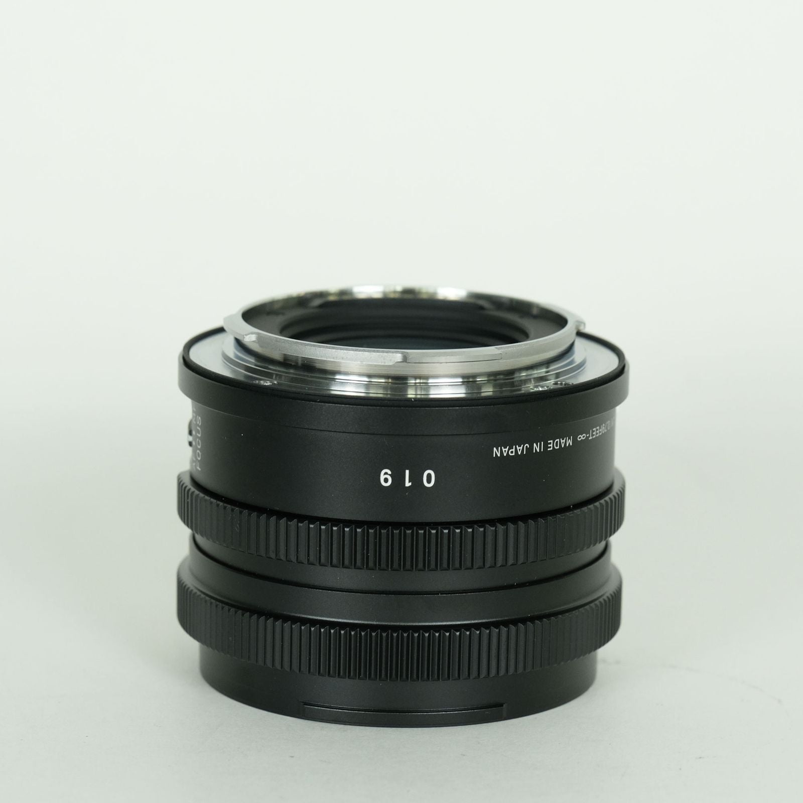 Sigma Lens (Single Focus) F2.8 Dg Dn Contemporary L Leica