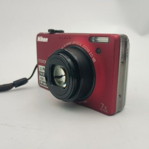 Nikon Compact Digital Camera Coolpix S6000 Red