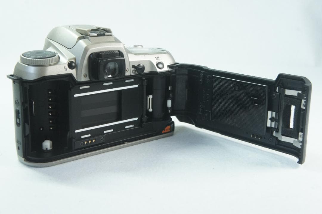 Pentax Slr Camera (Film) Mz-7 F-658