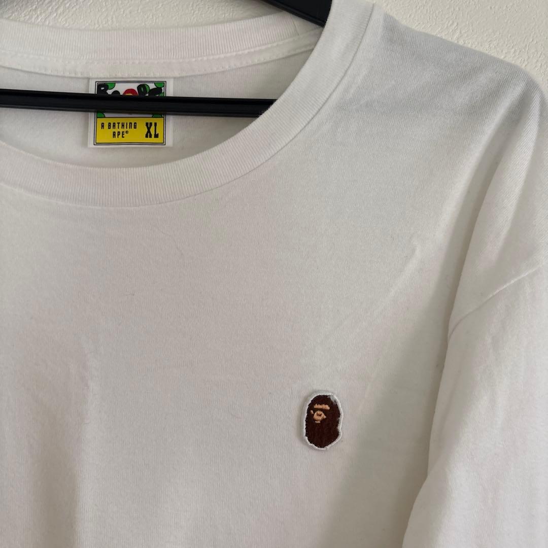 Een badende aap T-shirts