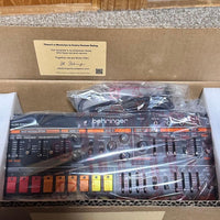 Analog Synthesizers Behringer Jt-2