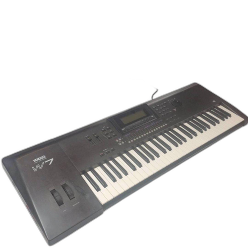 Yamaha Analog Synthesizer 251 W7 61