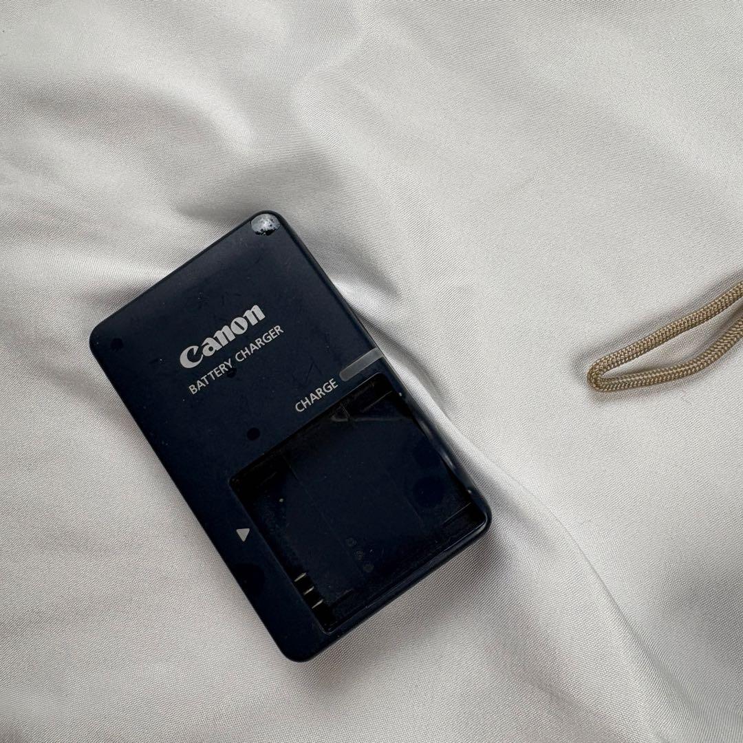 Canon Compact Digital Cameras Ixy 70