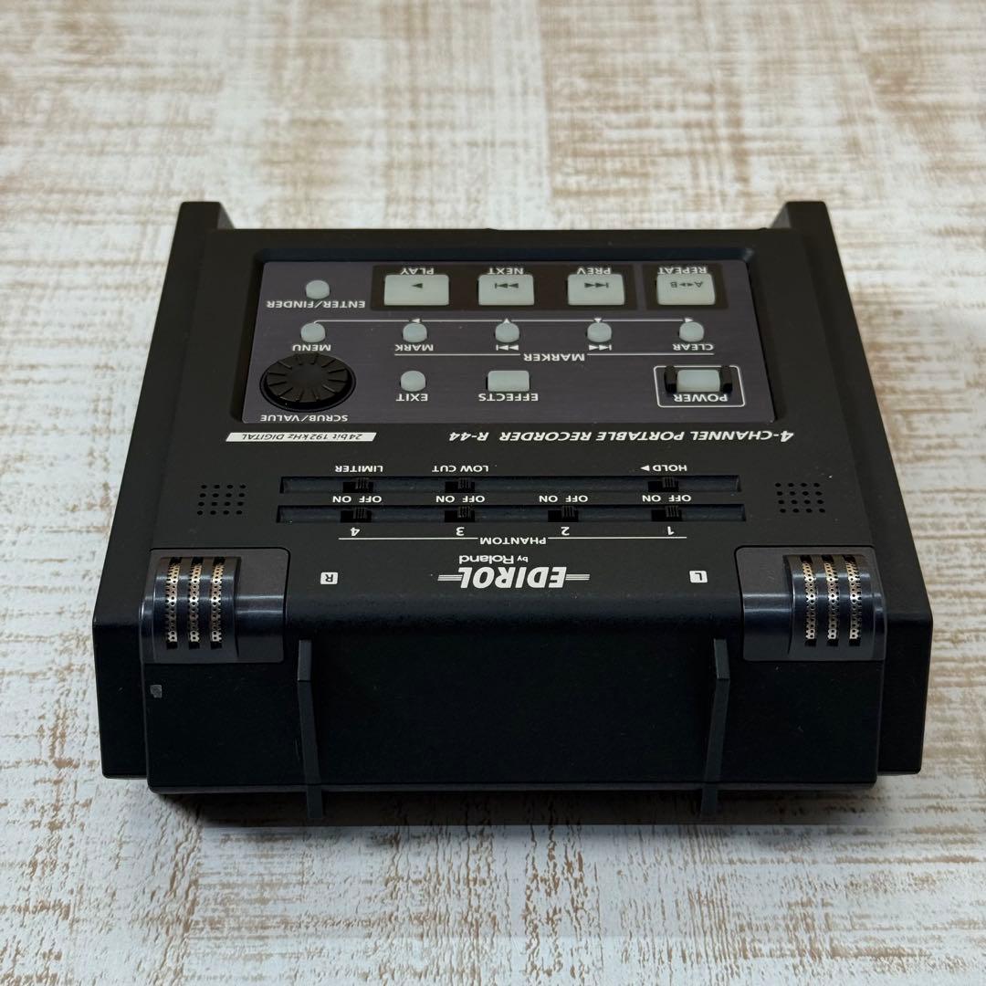Roland Other R-44