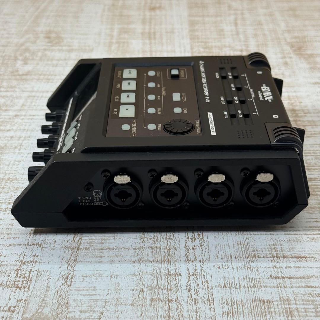Roland Other R-44