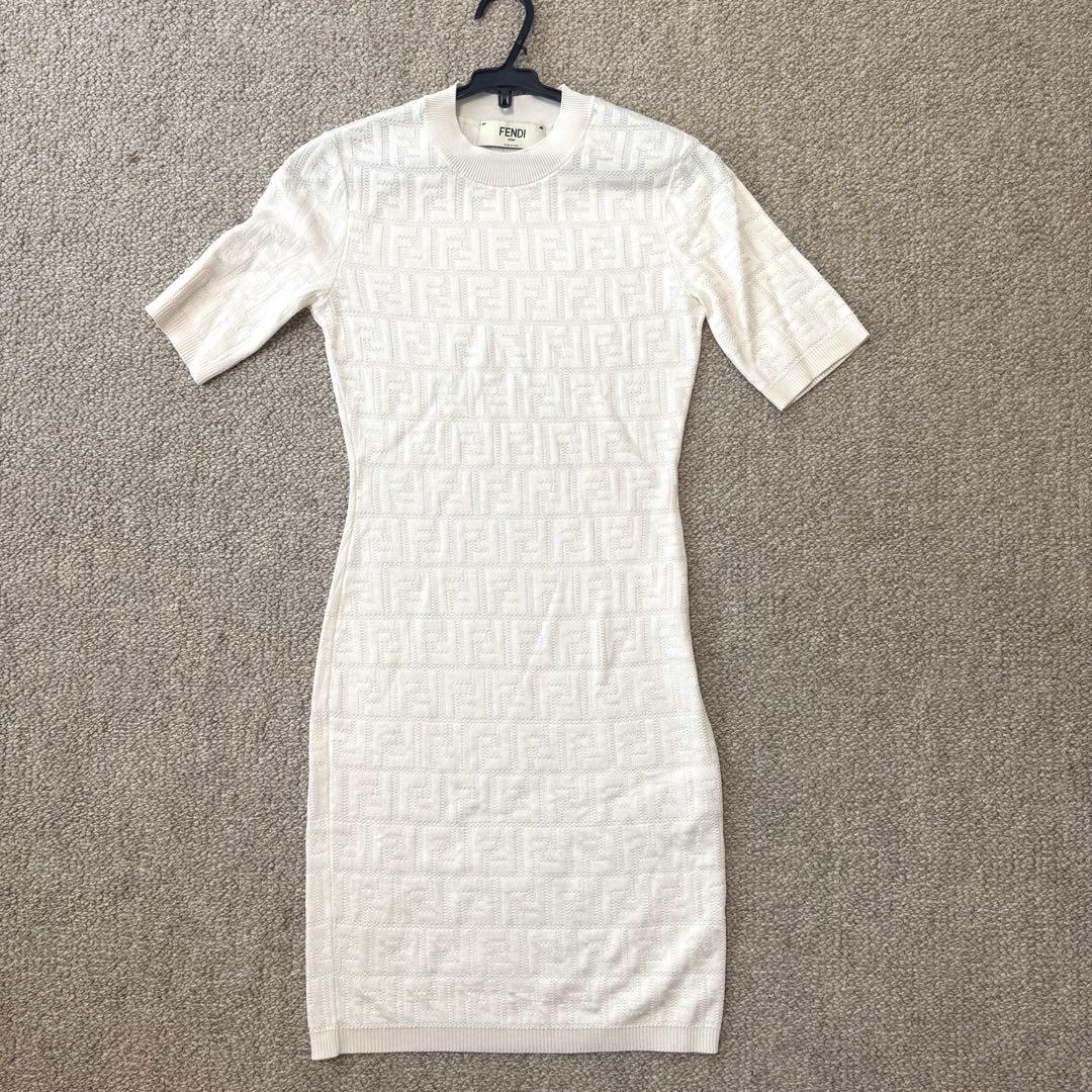 Fendi Sleeveless Ff 36