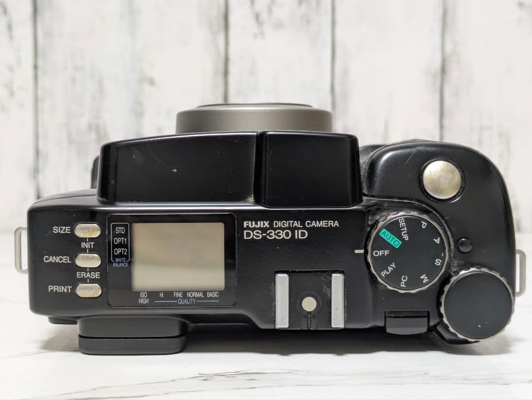 Fujifilm Compact Digital Camera Fujix Ds-330 Id