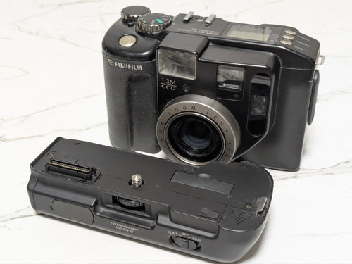Fujifilm Compact Digital Camera Fujix Ds-330 Id