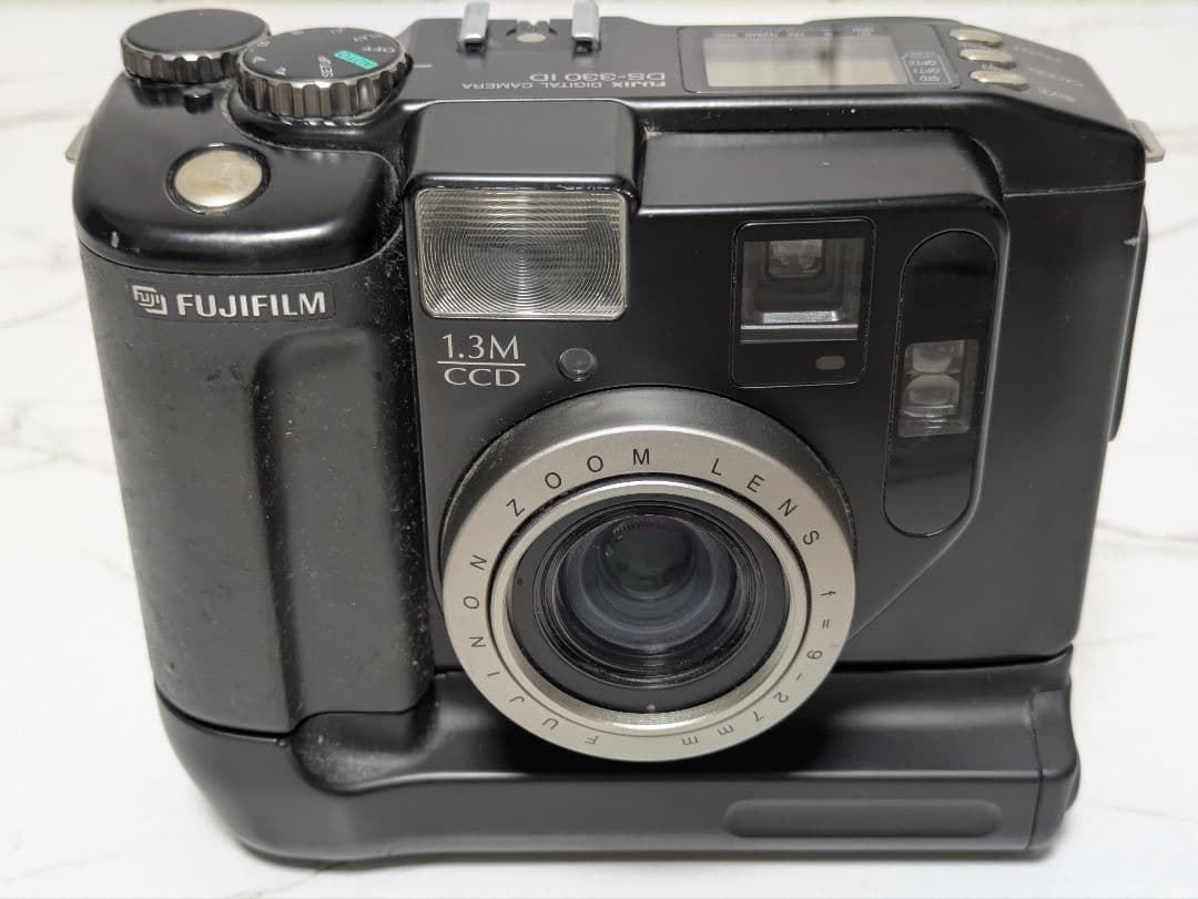 Fujifilm Compact Digital Camera Fujix Ds-330 Id