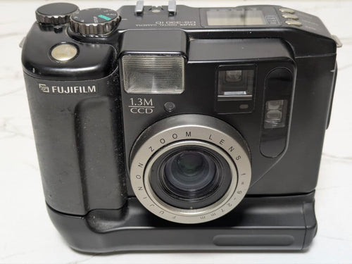 Fujifilm Compact Digital Camera Fujix Ds-330 Id