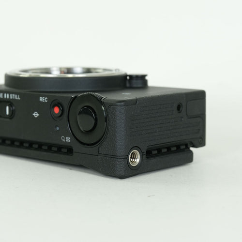 Sigma Mirrorless Interchangeable Lips 2 Fp Leica L