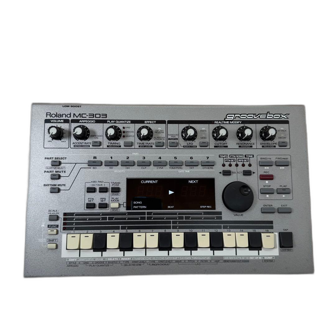Roland Analog Synthesizer Mc-303 Groovebox