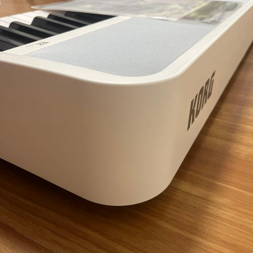 Korg Keyboards Digital Pianos B2 88 22