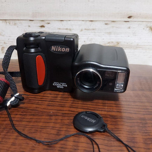 Nikon Compact Digital Camera Coolpix 950