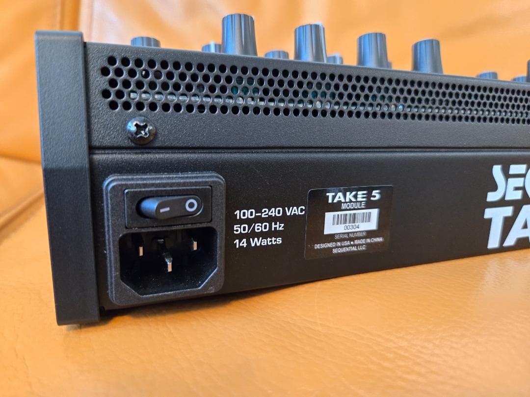 Analog Synthesizers Sequential Take 5 Module