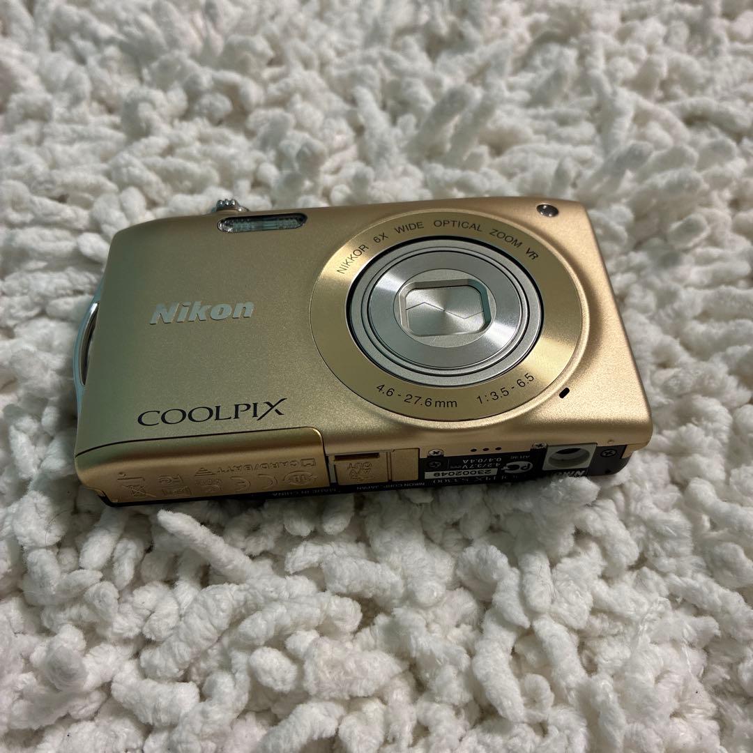 Nikon Compact Digital Camera Coolpix S3300 Sd8Gb
