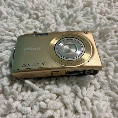 Nikon Compact Digital Camera Coolpix S3300 Sd8Gb