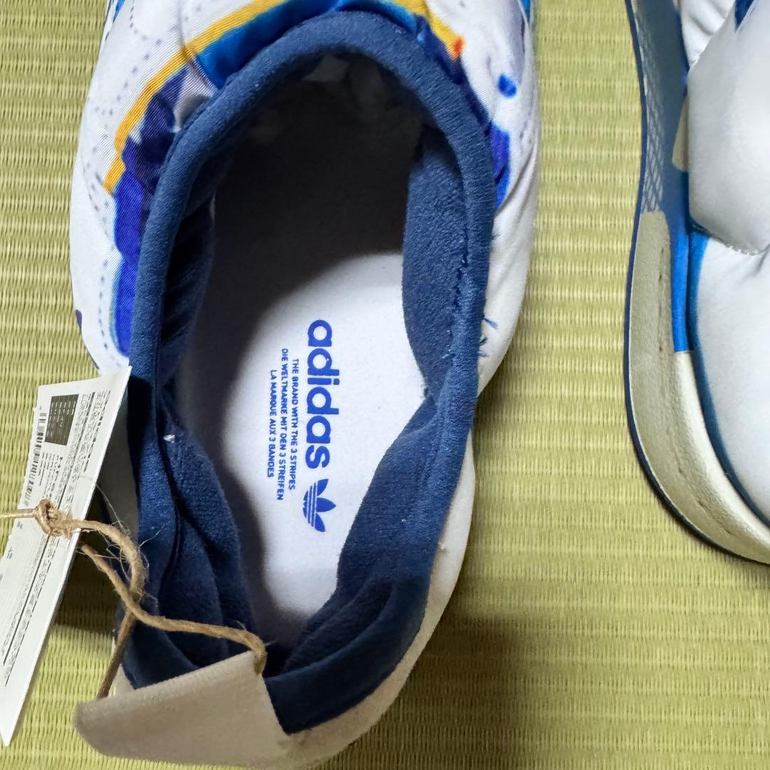 Adidas Sneakers