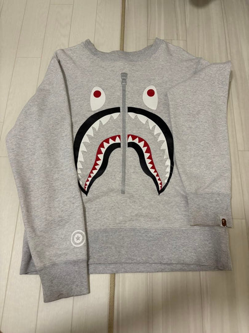 A Bathing Ape Sweatshirts M