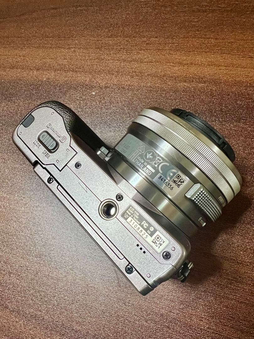 Sony Mirrorless Interchangeable Lips A5100 F2.8
