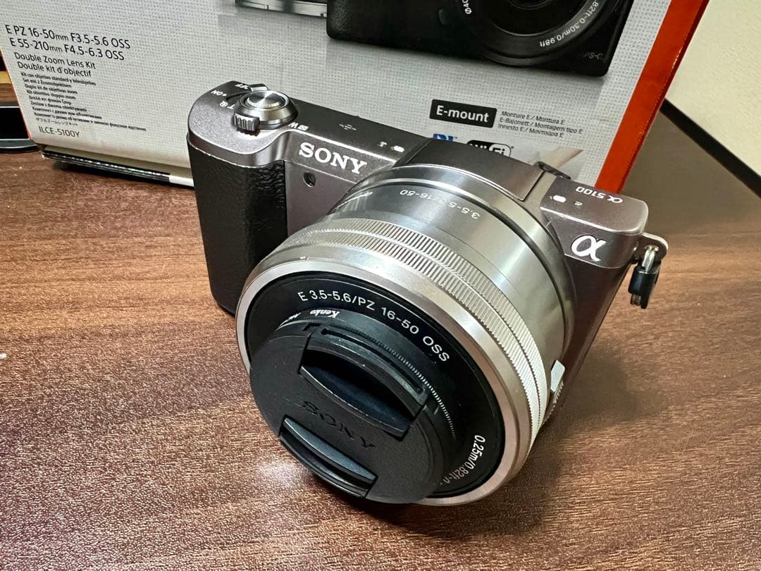 Sony Mirrorless Interchangeable Lips A5100 F2.8