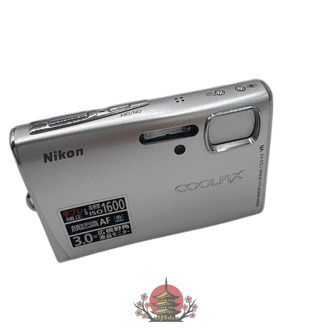 Nikon Compact Digital Camera Coolpix S50
