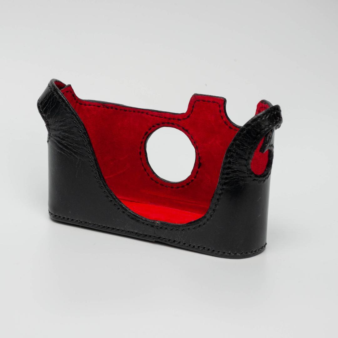 Camera Cases M-D