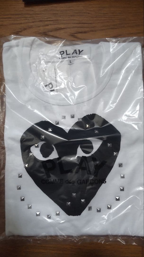 Play Comme Des Garcons T-Shirts L T
